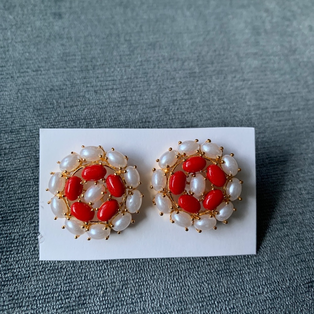 Red and white flower style earrings